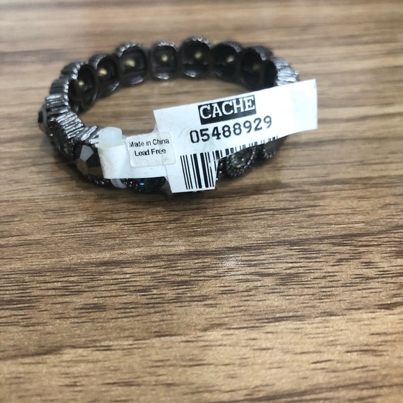 Cache Bracelet - Picture 2 of 3